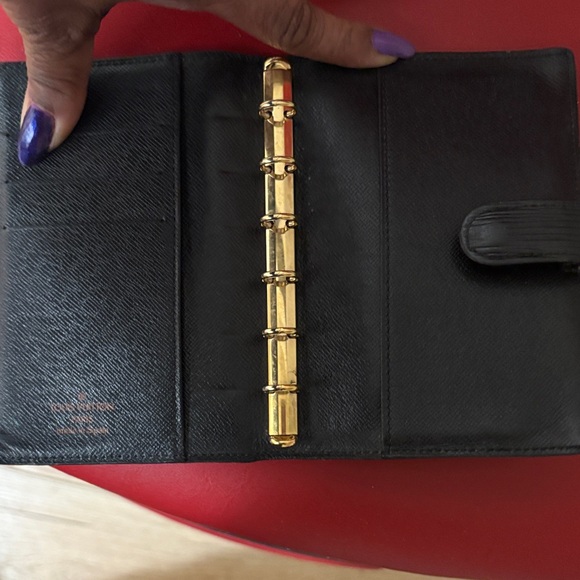 Authentic black EPI  Louis Vuitton agenda / passport holder with COA - Picture 3 of 17